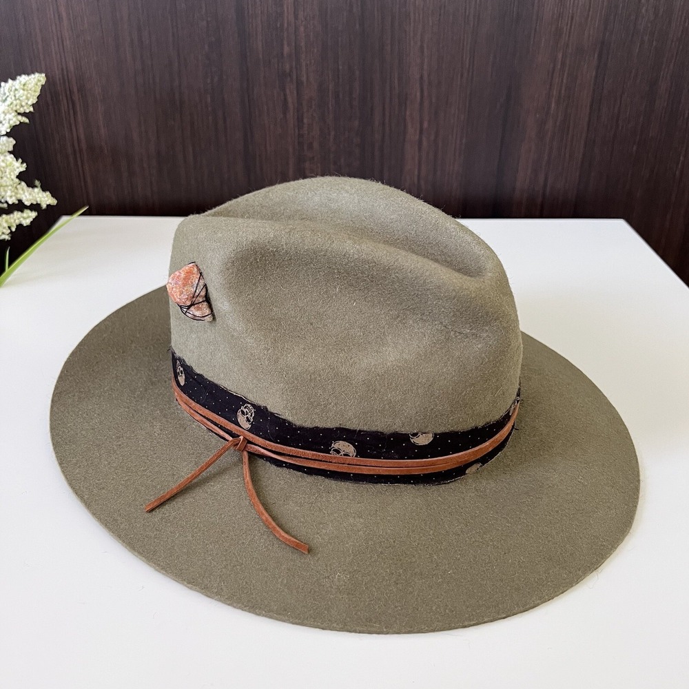 Tuluminati Cowboy Hat - GREEN (Skulls / Amethyst Stone)